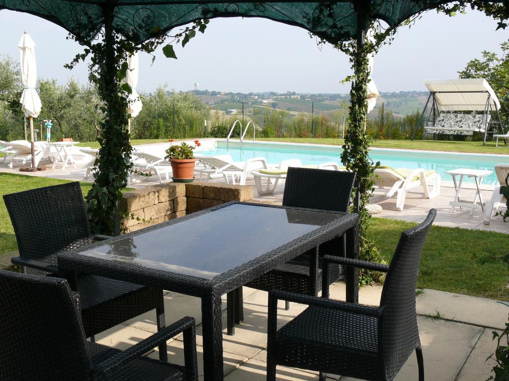 Agriturismo Al Rifugio Divino Belvedere Ostrense Екстер'єр фото