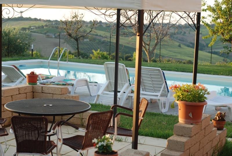 Agriturismo Al Rifugio Divino Belvedere Ostrense Екстер'єр фото