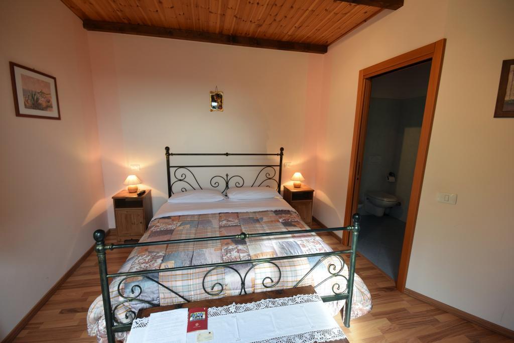 Agriturismo Al Rifugio Divino Belvedere Ostrense Екстер'єр фото