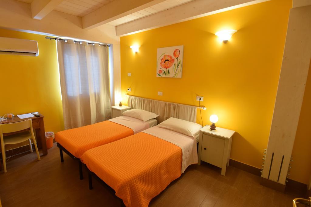 Agriturismo Al Rifugio Divino Belvedere Ostrense Екстер'єр фото